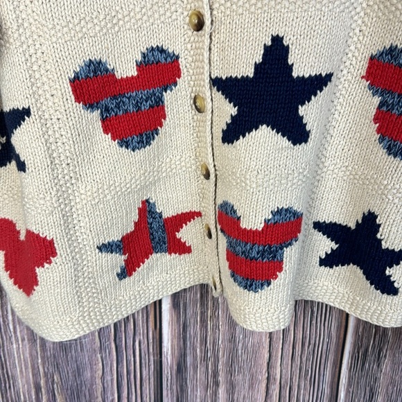 Vintage Disney Limited Edition Crochet Knit 4th of July Sweater Women's Large - Picture 4 of 10